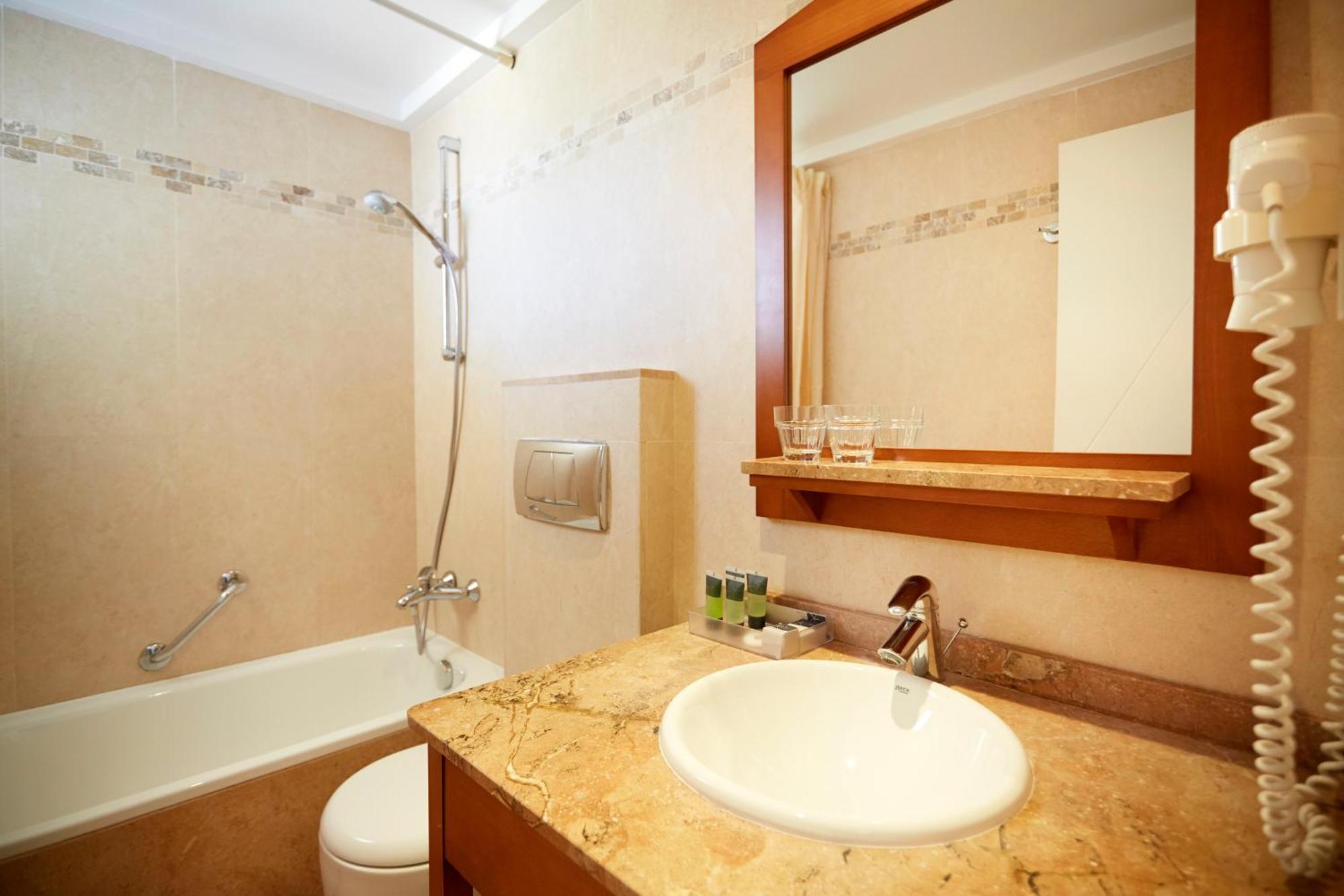 Insotel Club Tarida Playa San José 外观 照片